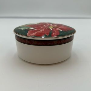 Mikasa Maxima Japan Holiday Fleur Covered Pointsettia Candy/Trinket Box